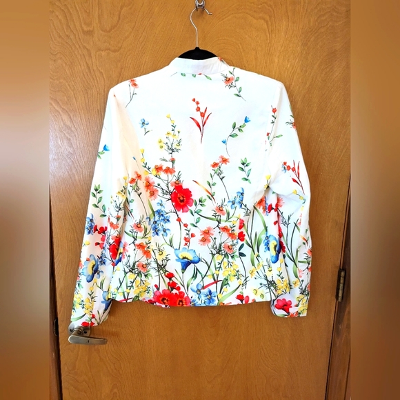 Floral blazer for spring - Picture 2 of 2